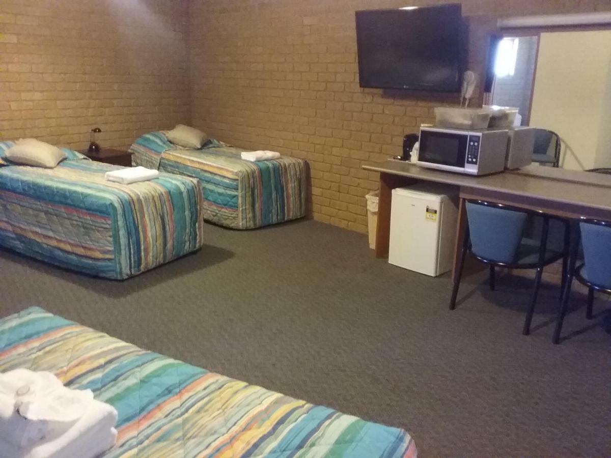 Darling Junction Motor Inn Wentworth Zewnętrze zdjęcie